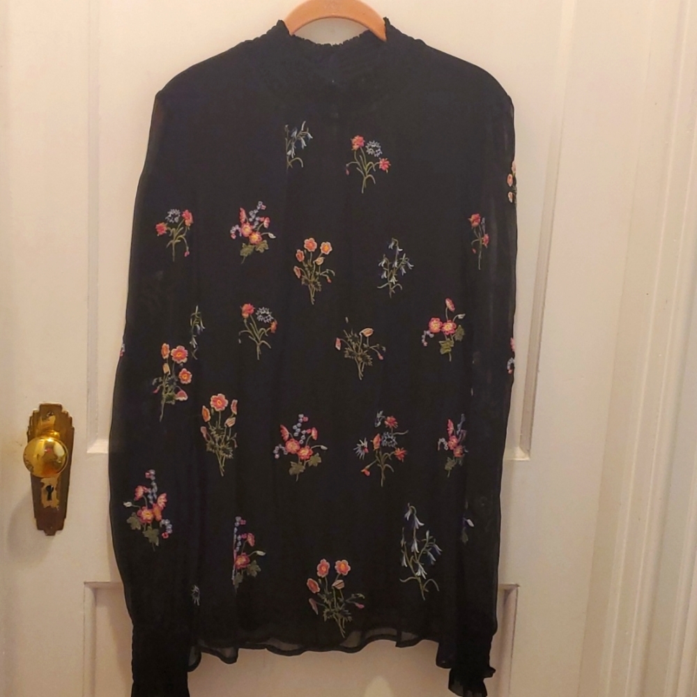 Black Sundance Top